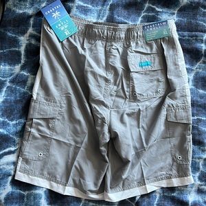 Coastal Swell Mens Swim Trunks. Gray/White. XL. NWT.